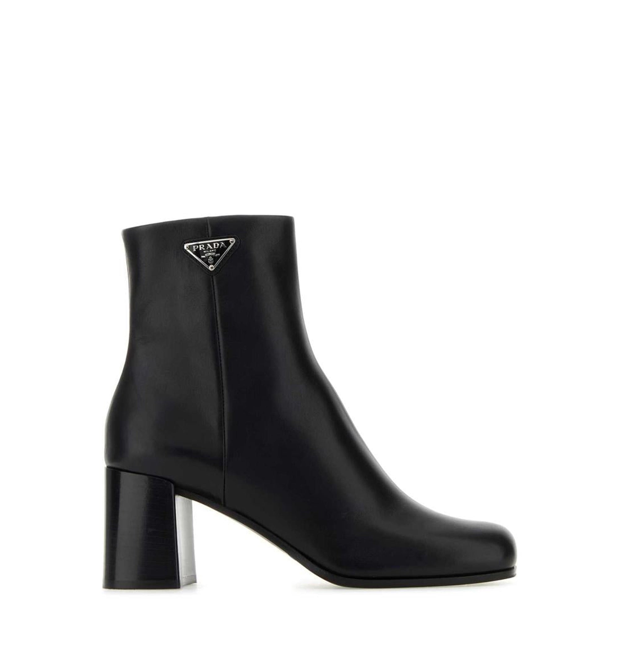 Logo-Plaque Ankle Boots