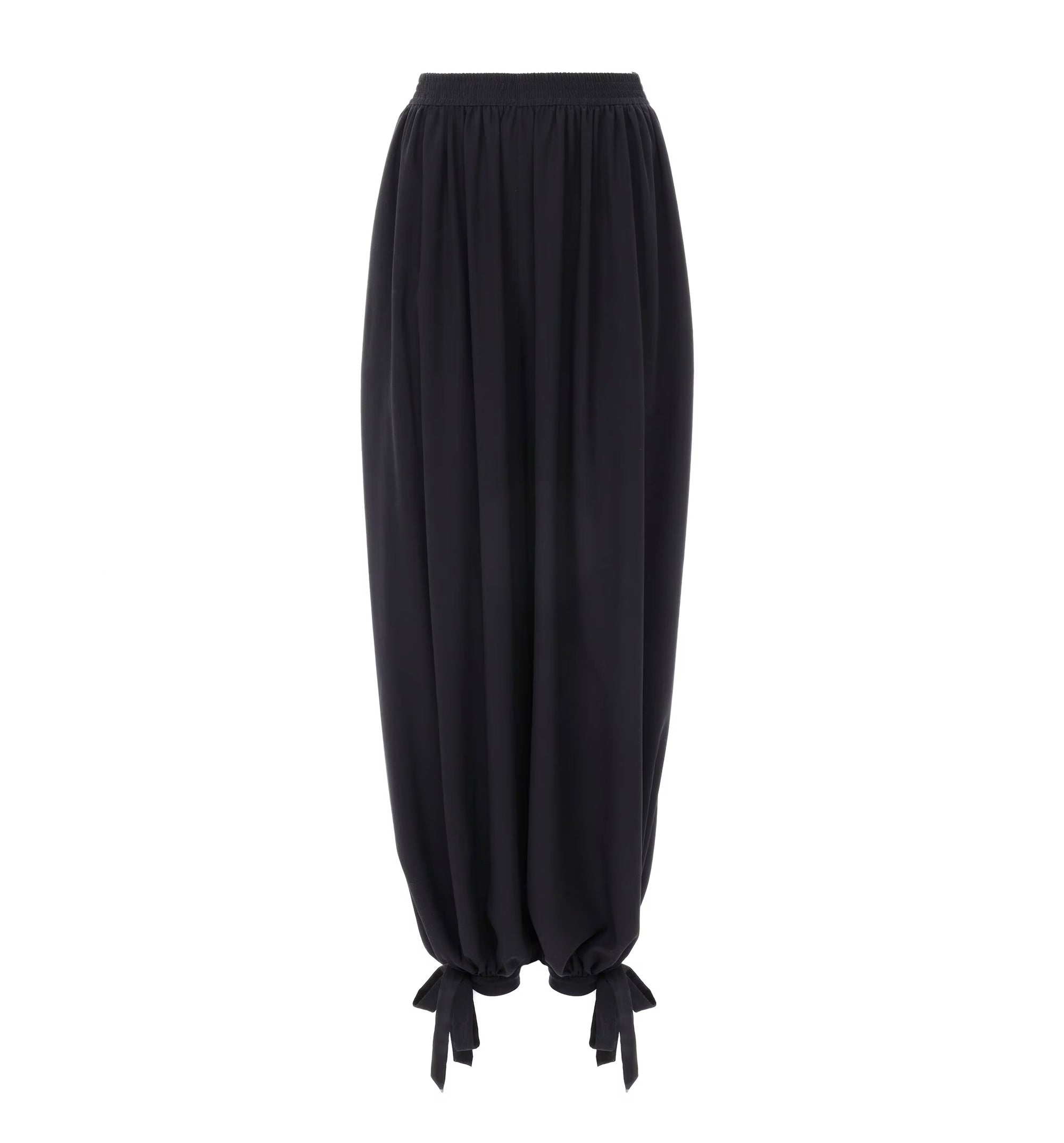 Fluid pleated pants in crêpe de chine