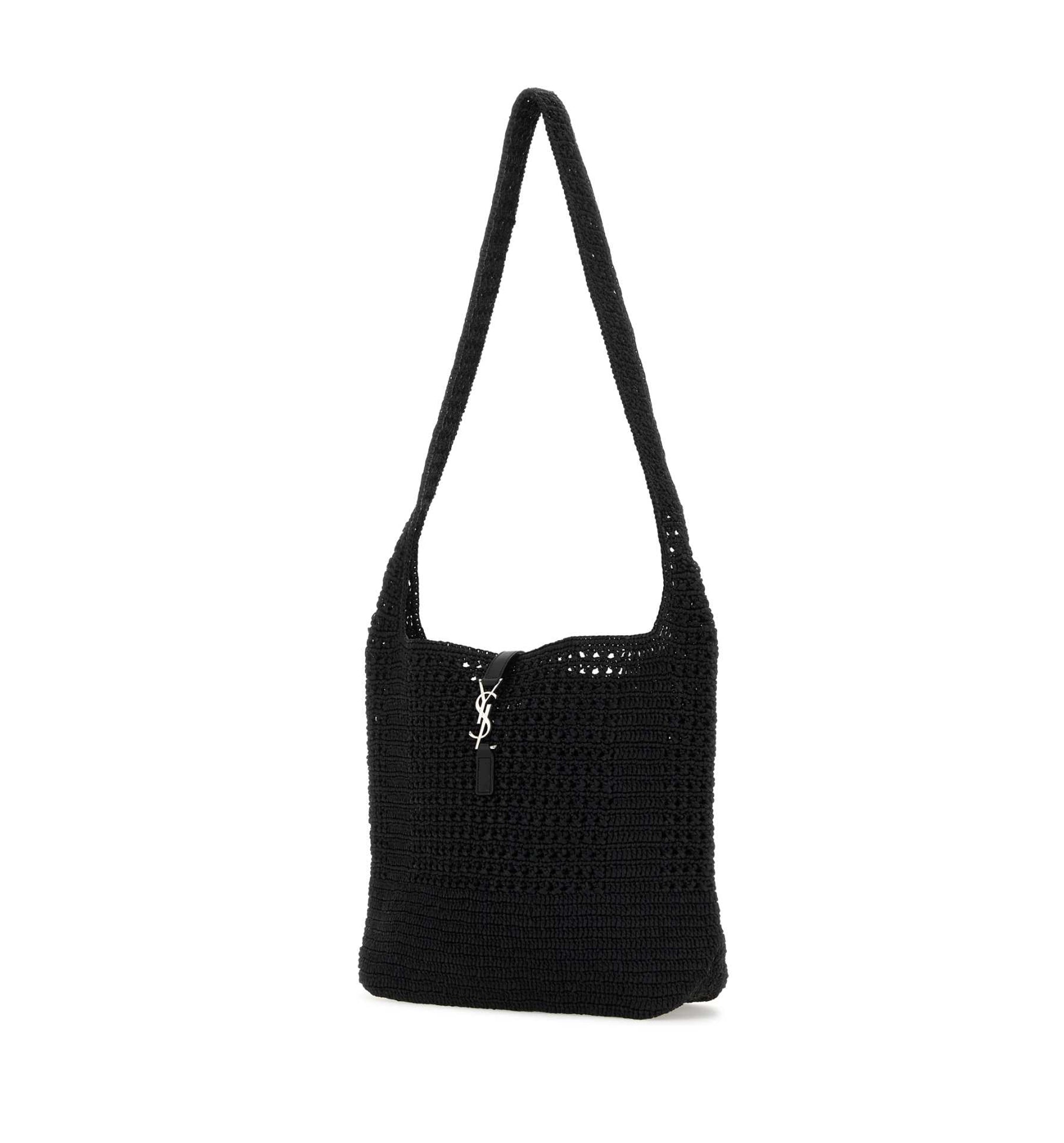 Le 5 À 7 Medium Tote In Raffia