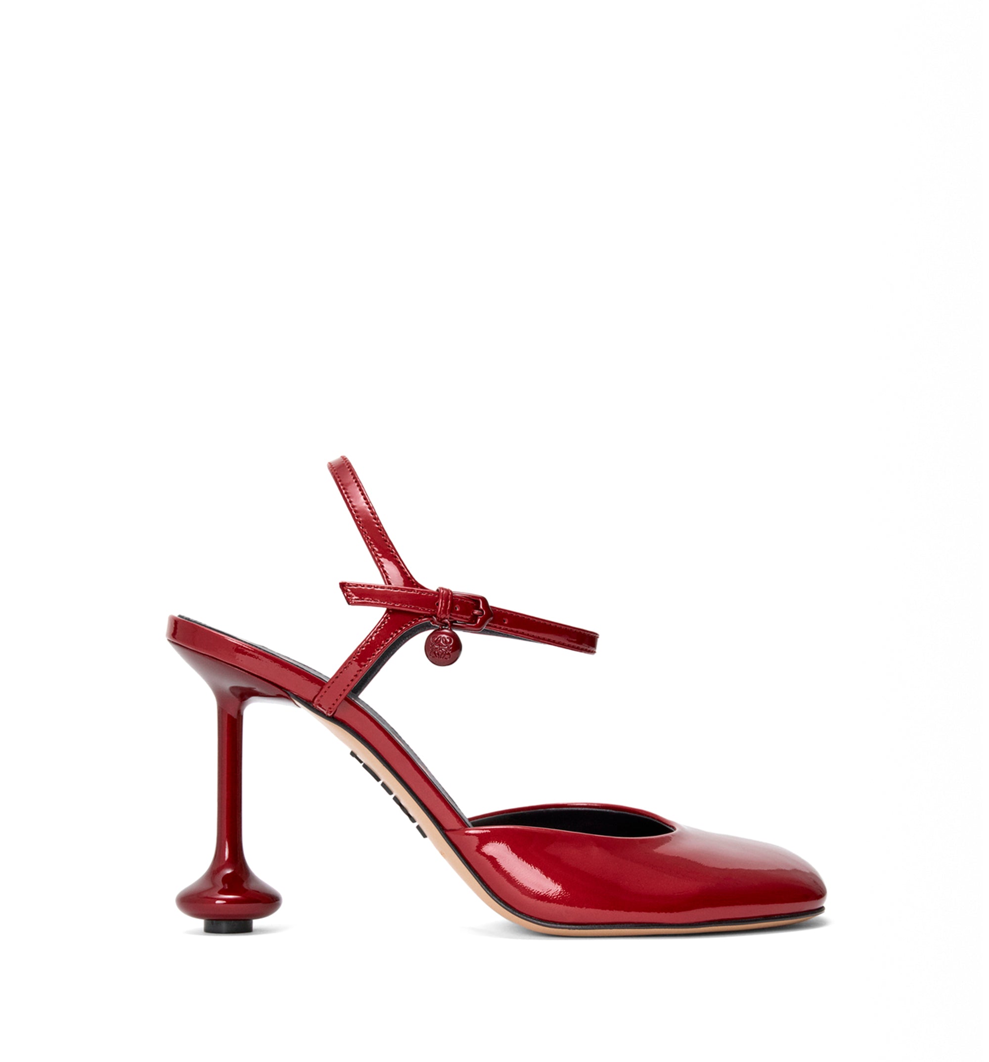 Toy ankle strap pump in soft patent lambskin