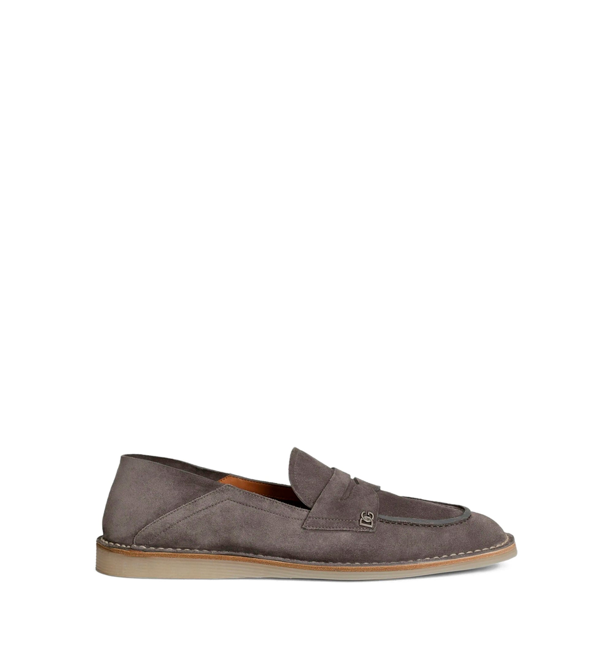 Reversed calfskin slipper