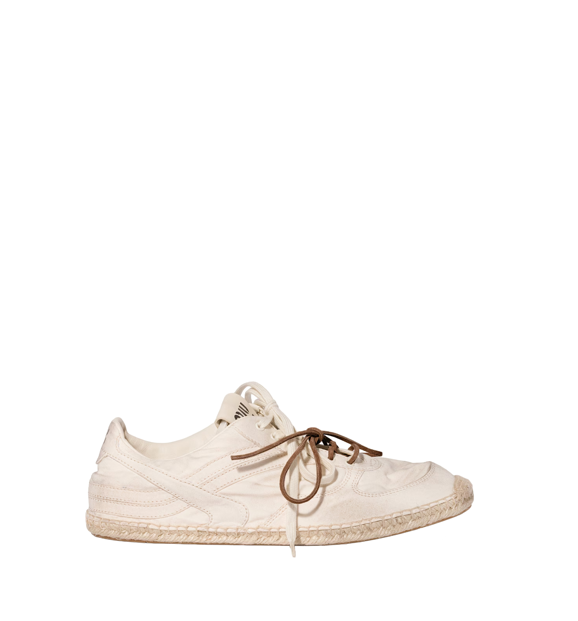Gymnasium canvas sneakers