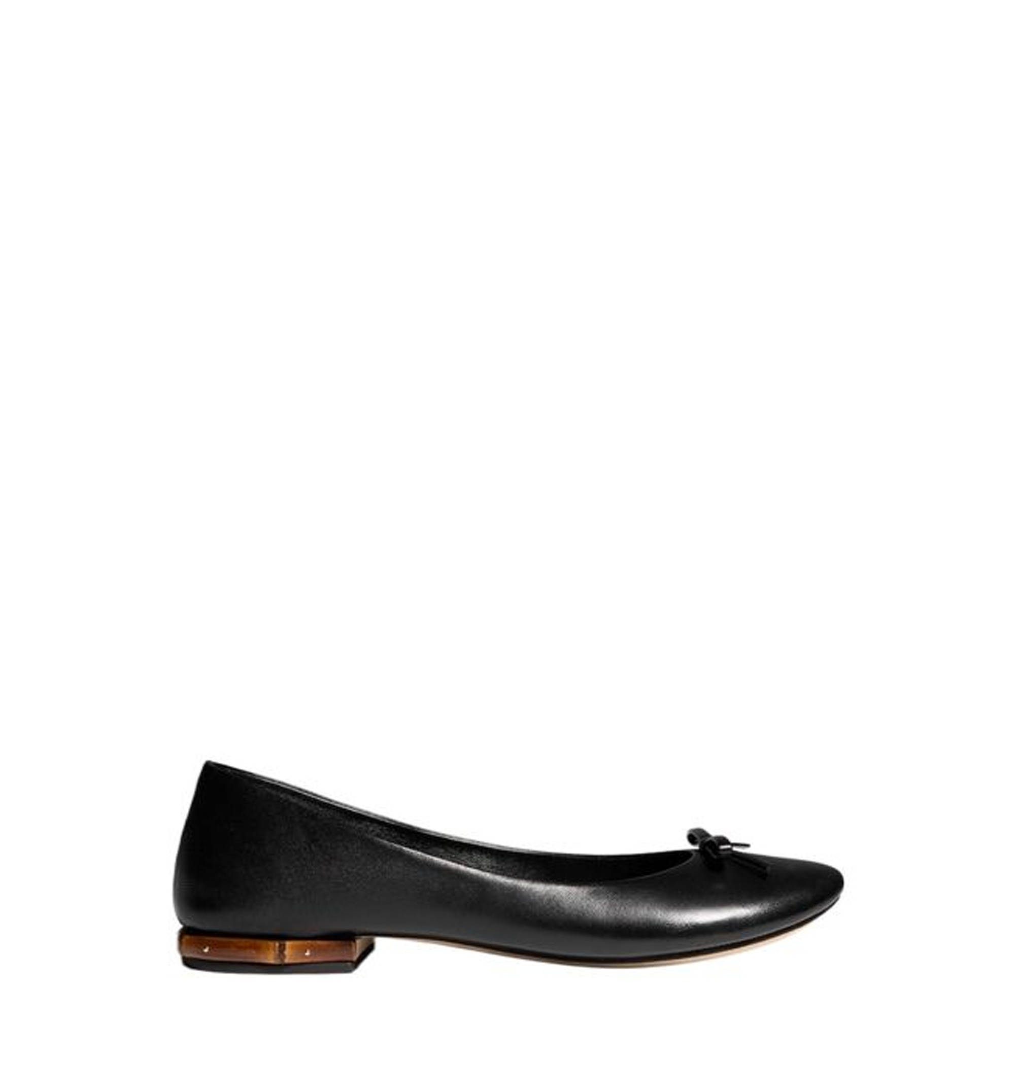 Women's ballerina with bamboo