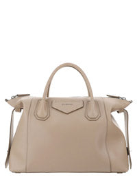 Medium antigona soft bag in smooth leather - Beige