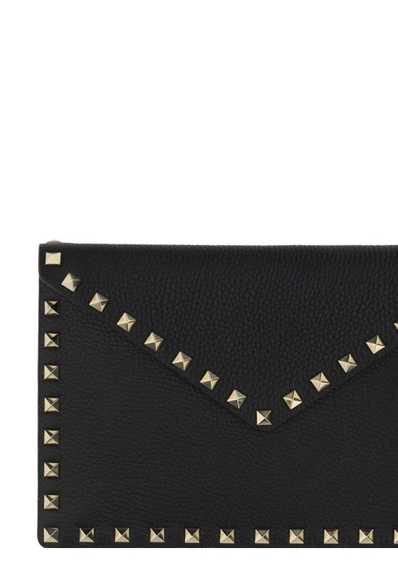 Rockstud Grainy Calfskin Pouch - Black