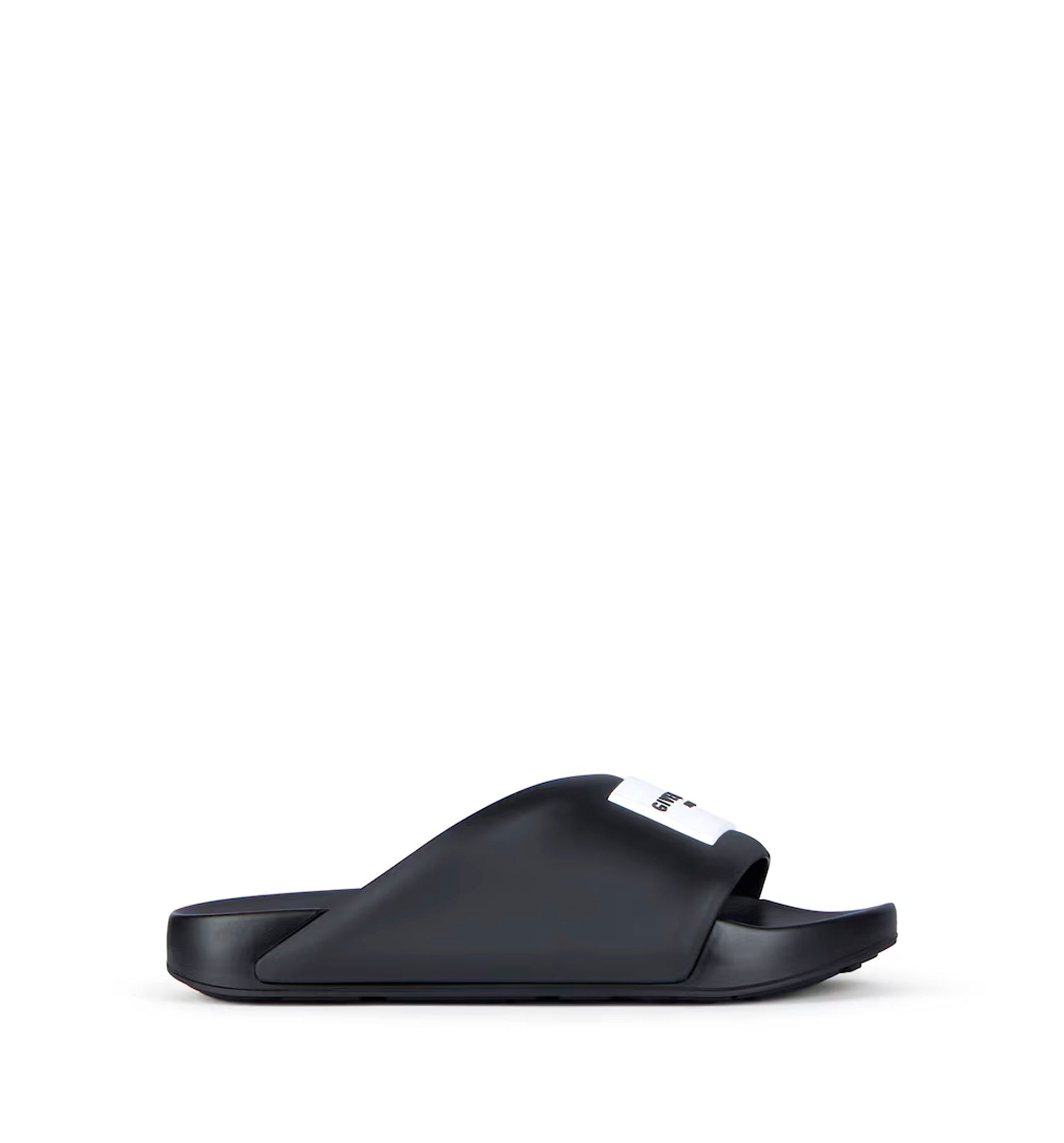 Label flat mules in rubber