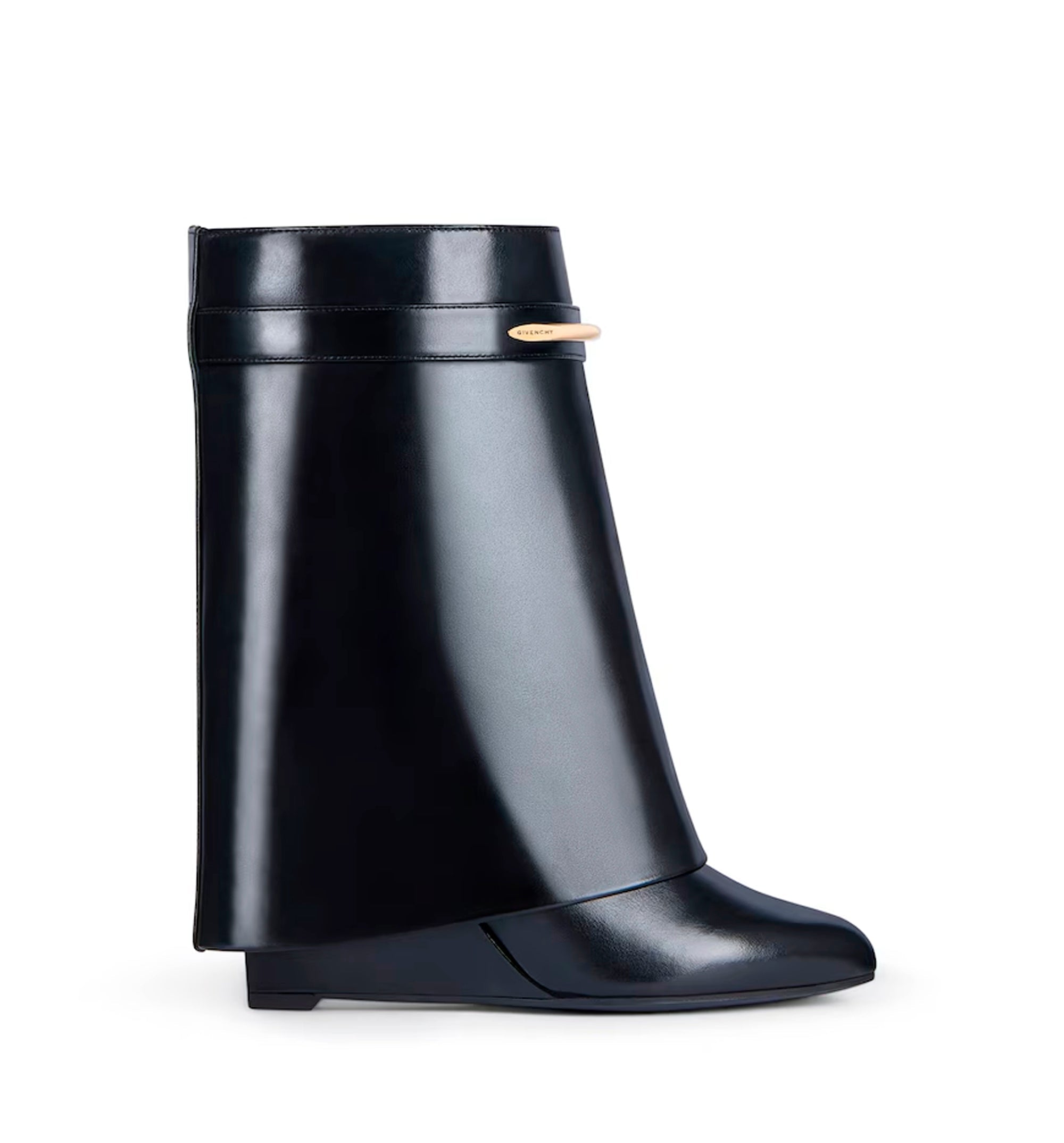 Shark boots