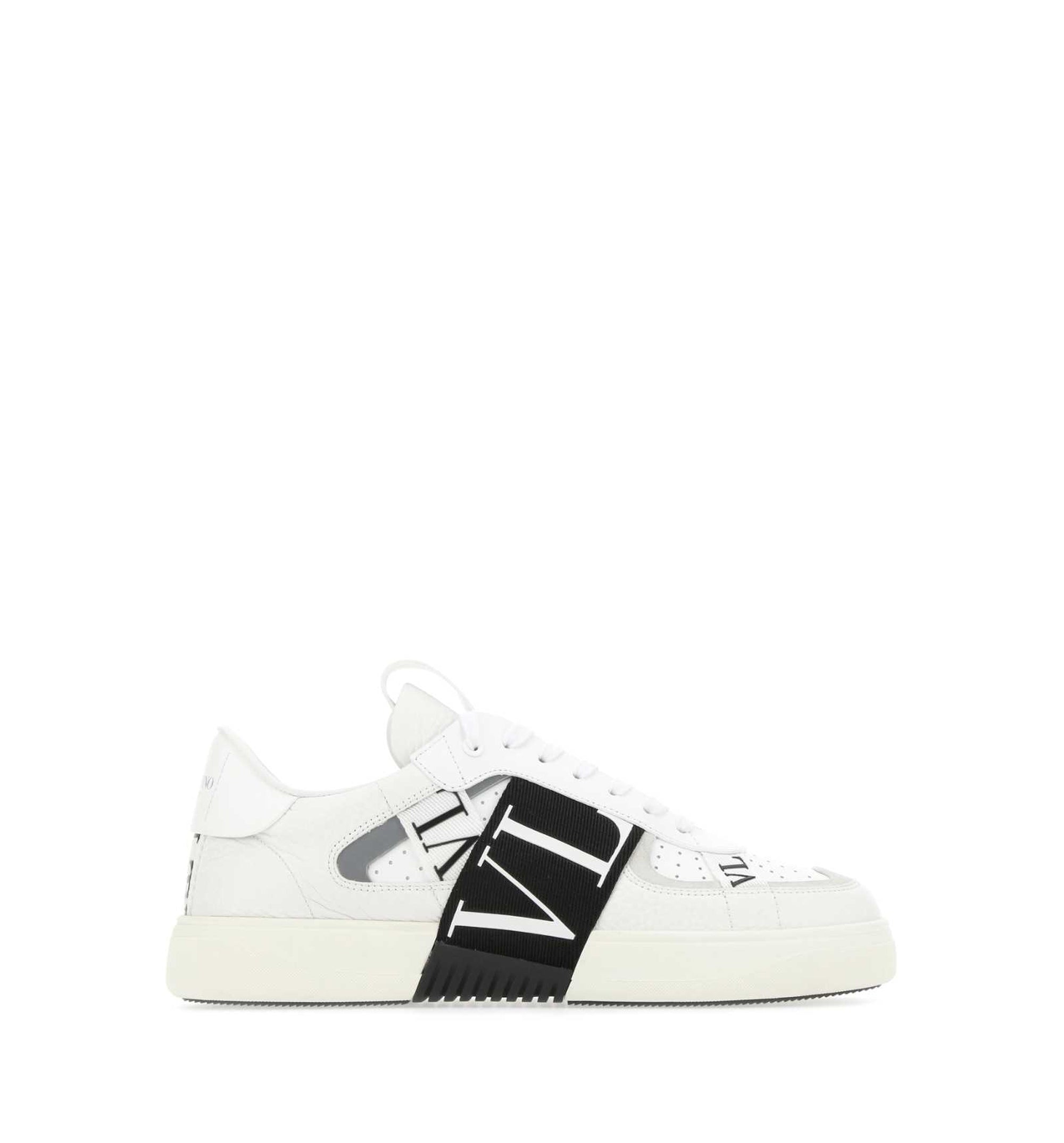 Low-Top Calfskin Vl7N Sneaker With Bands