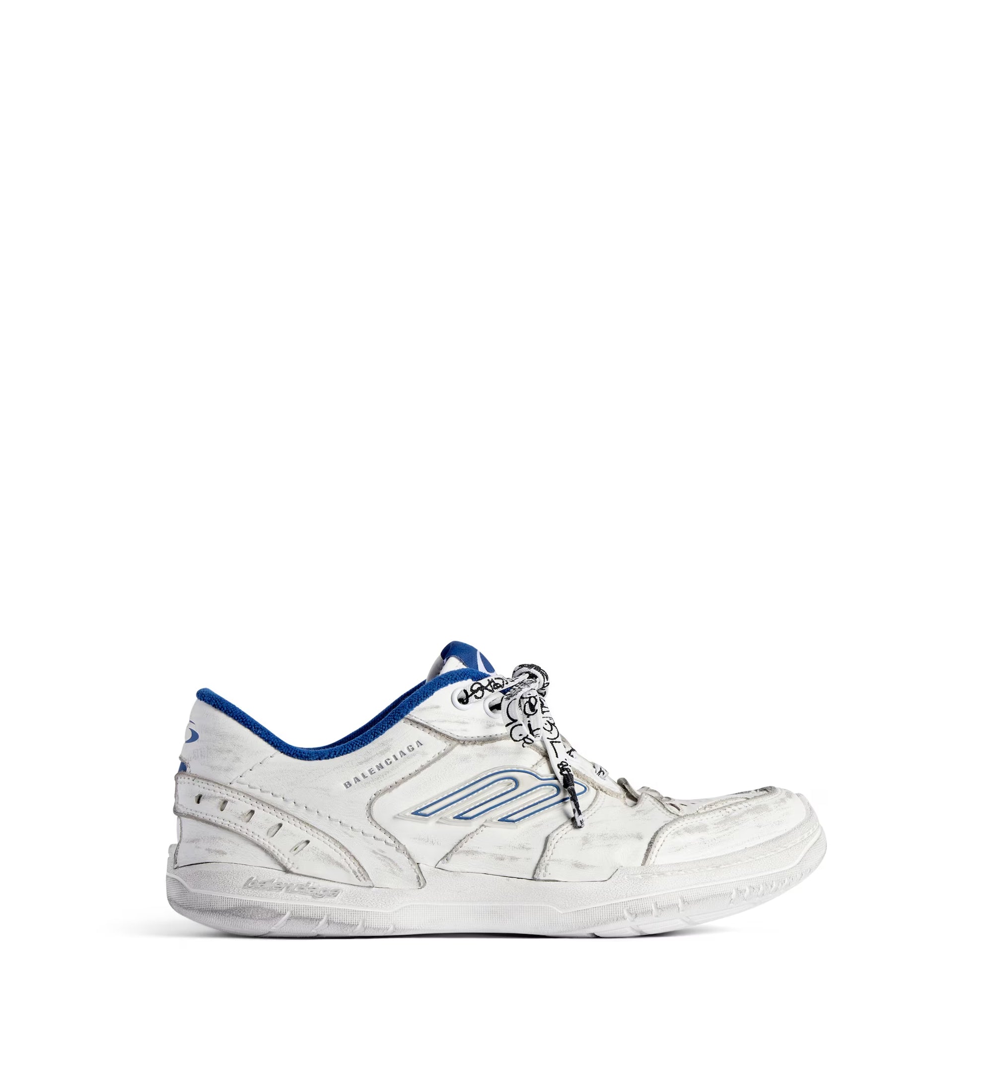 Hamptons Worn-Out Sneaker