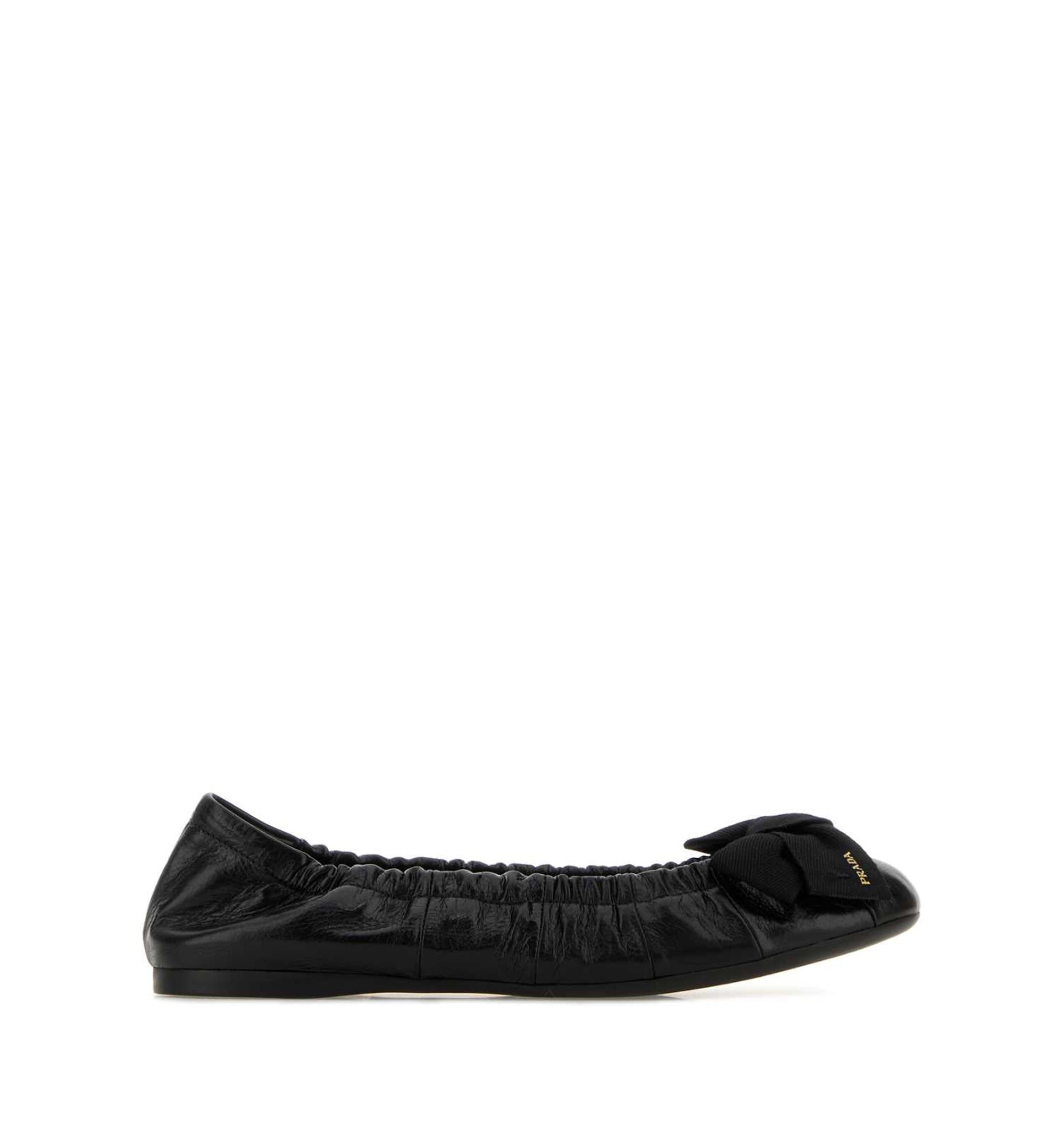 Leather ballerinas