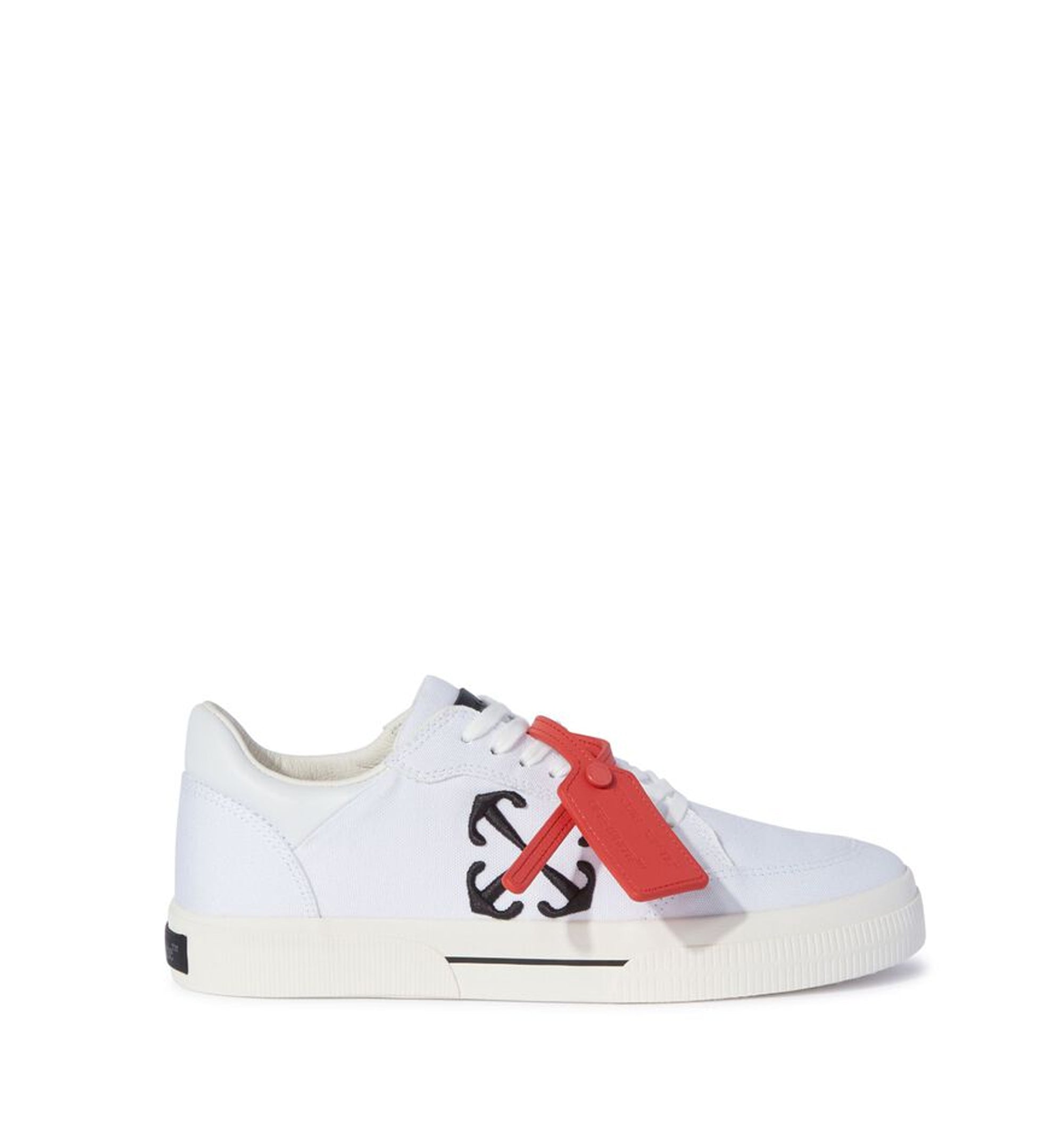 Vulc Low Sports Shoes