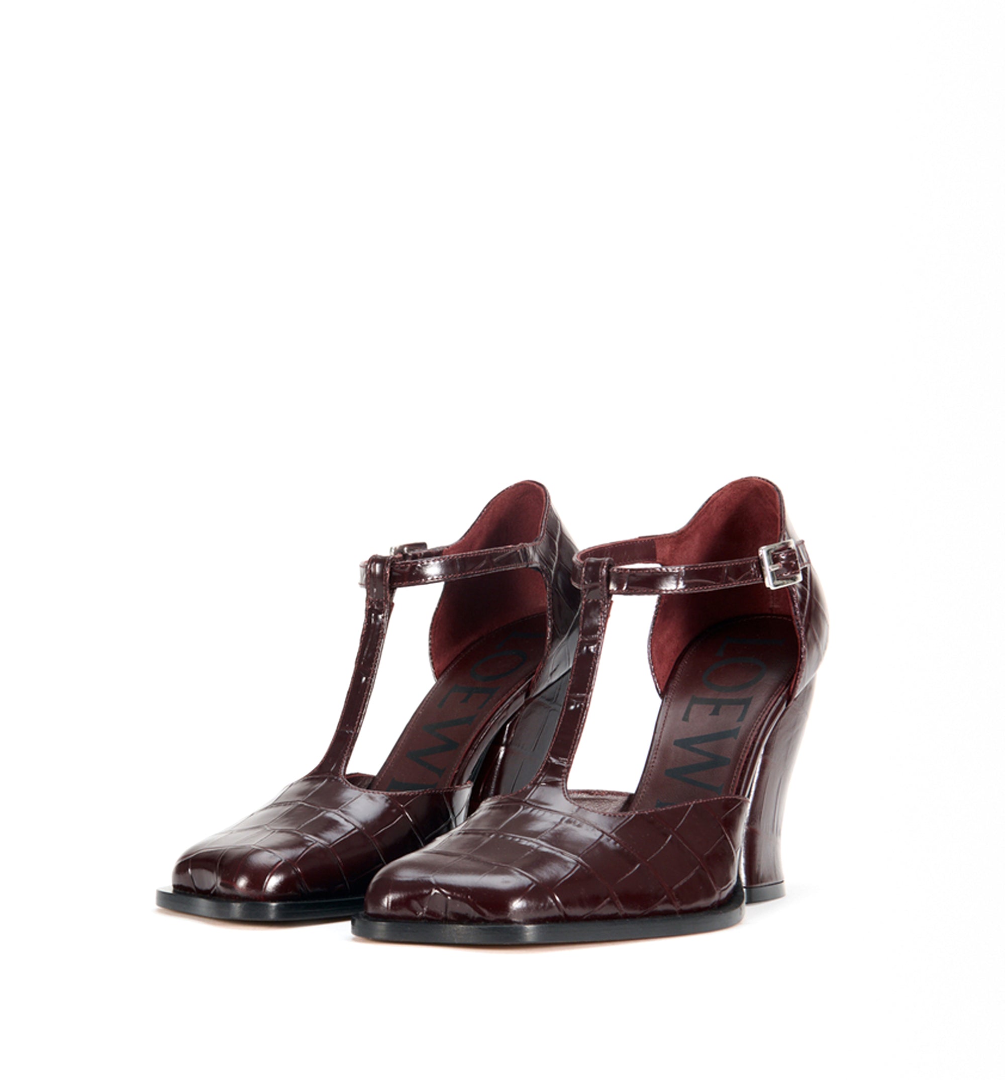 Onda T-Bar Pump In Embossed Calfskin