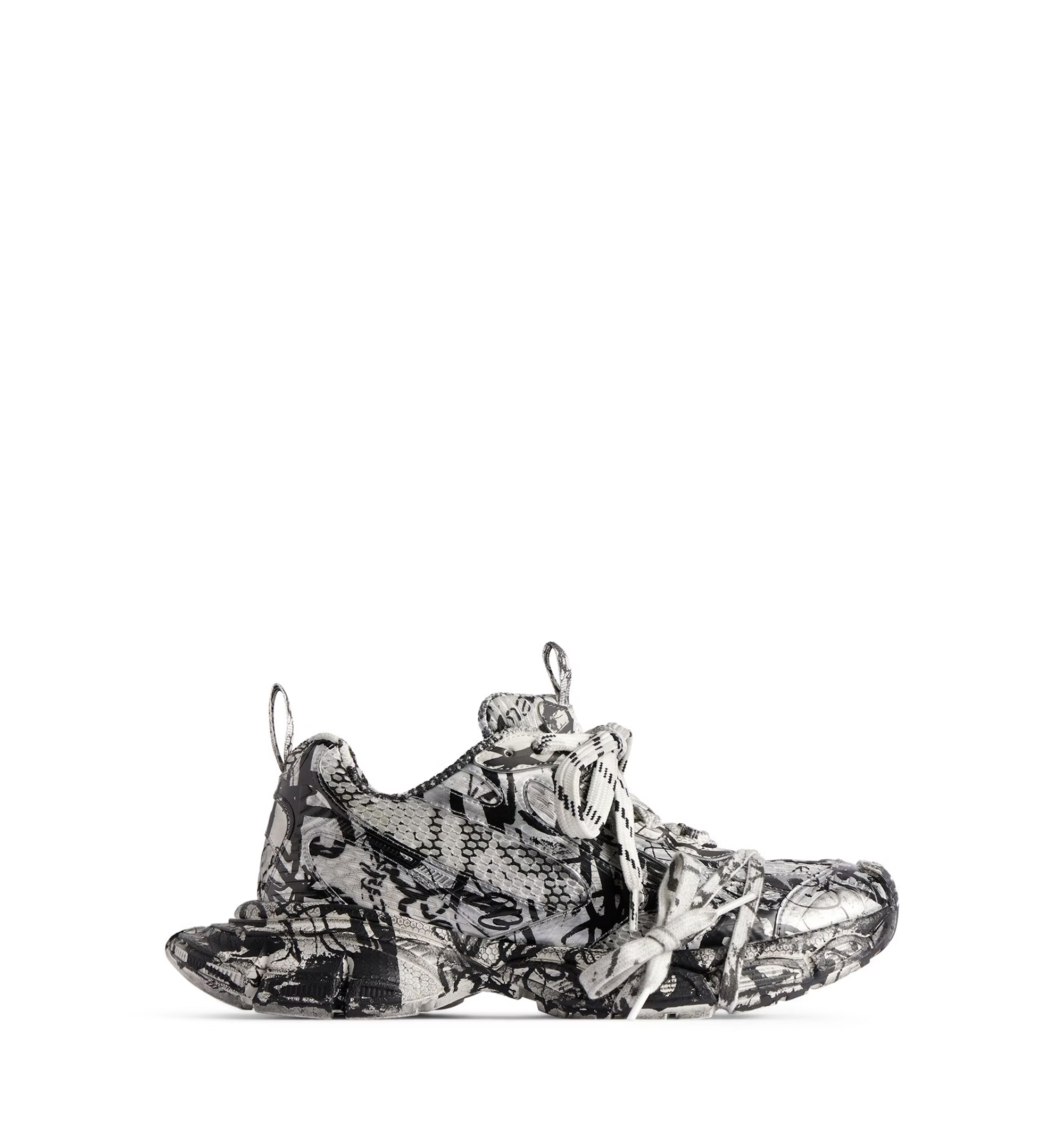 3XL Grafitti Sneakers