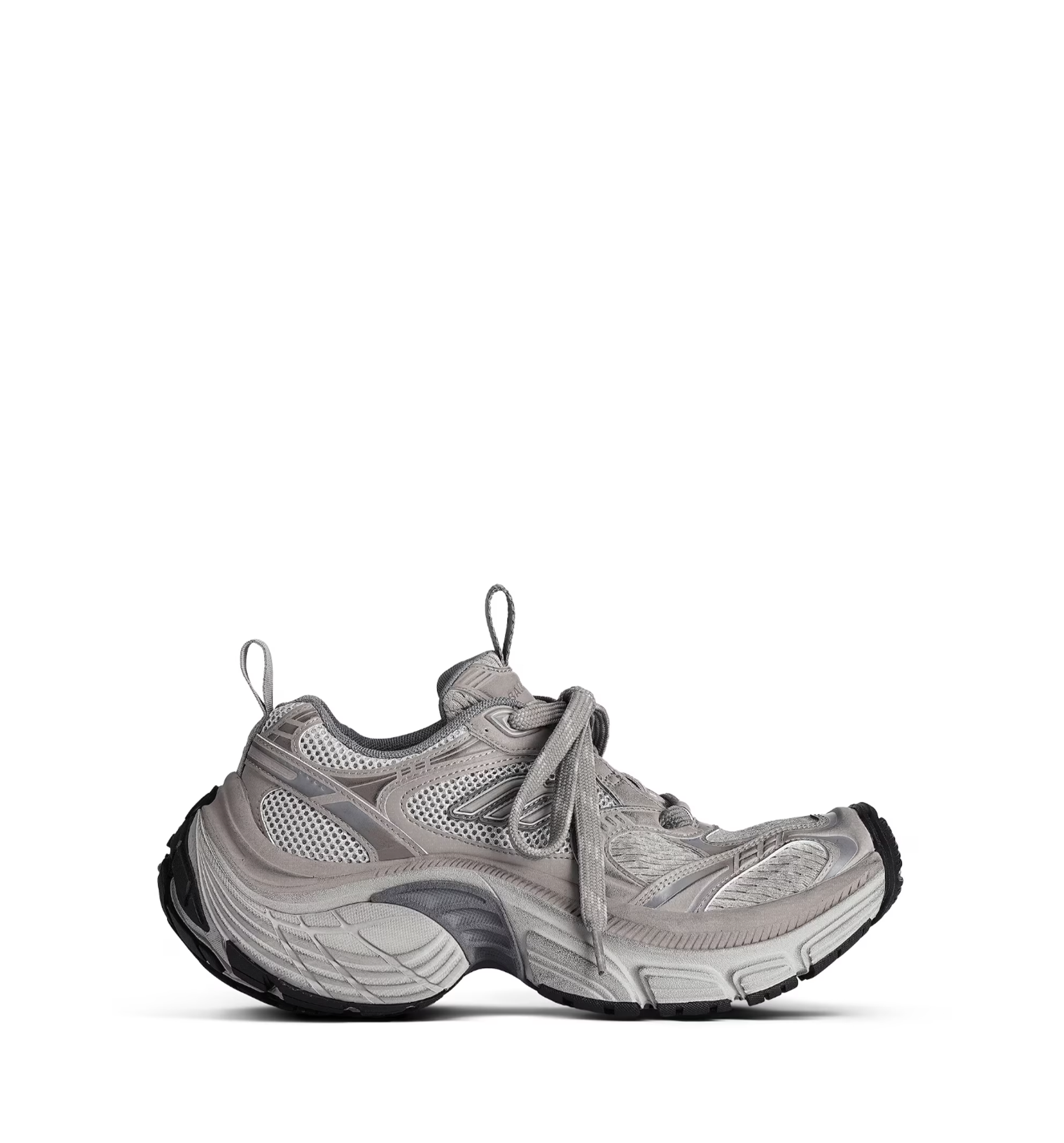 6XL Sneakers