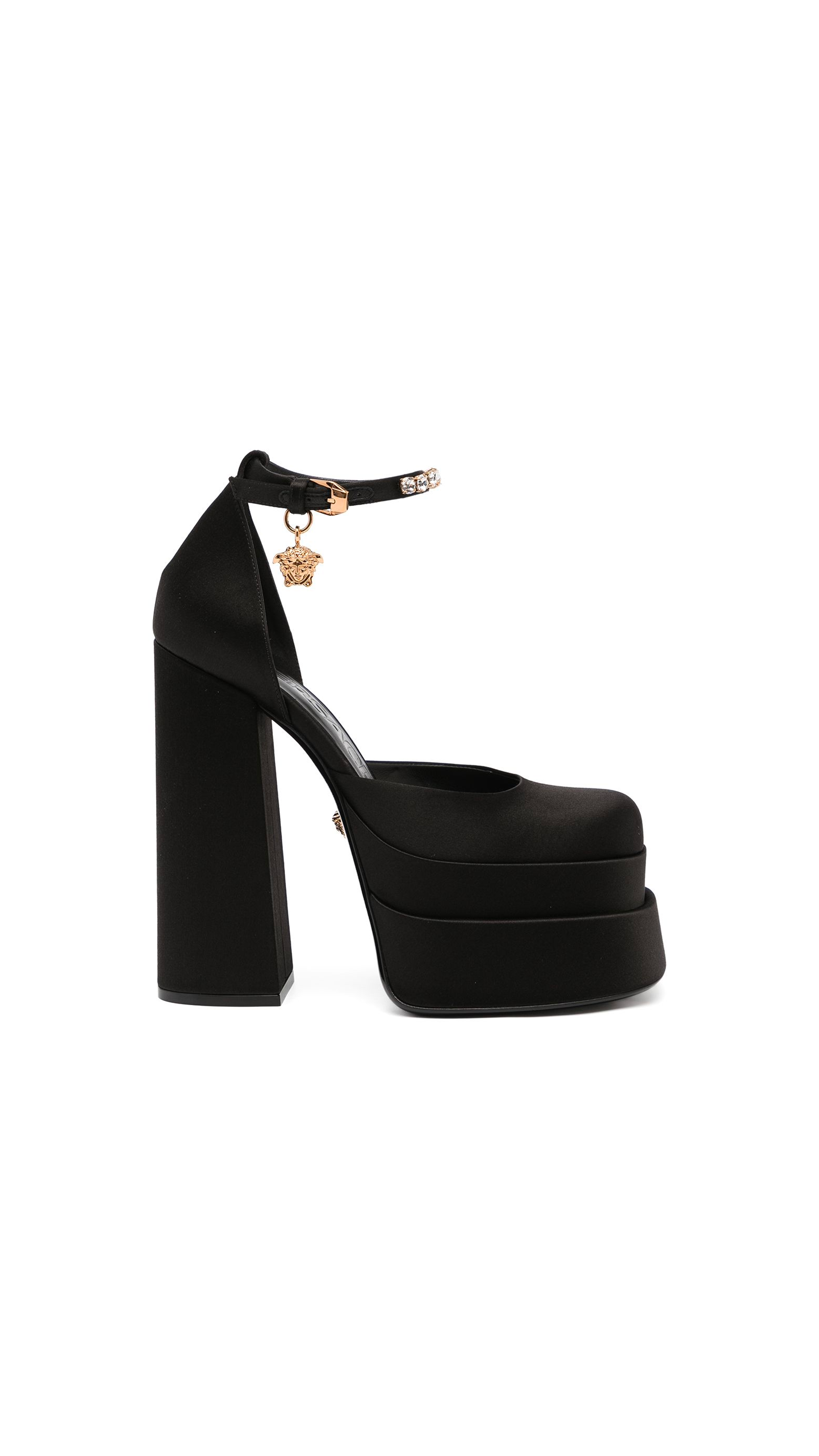 Aevitas 160mm Platform Pumps - Black