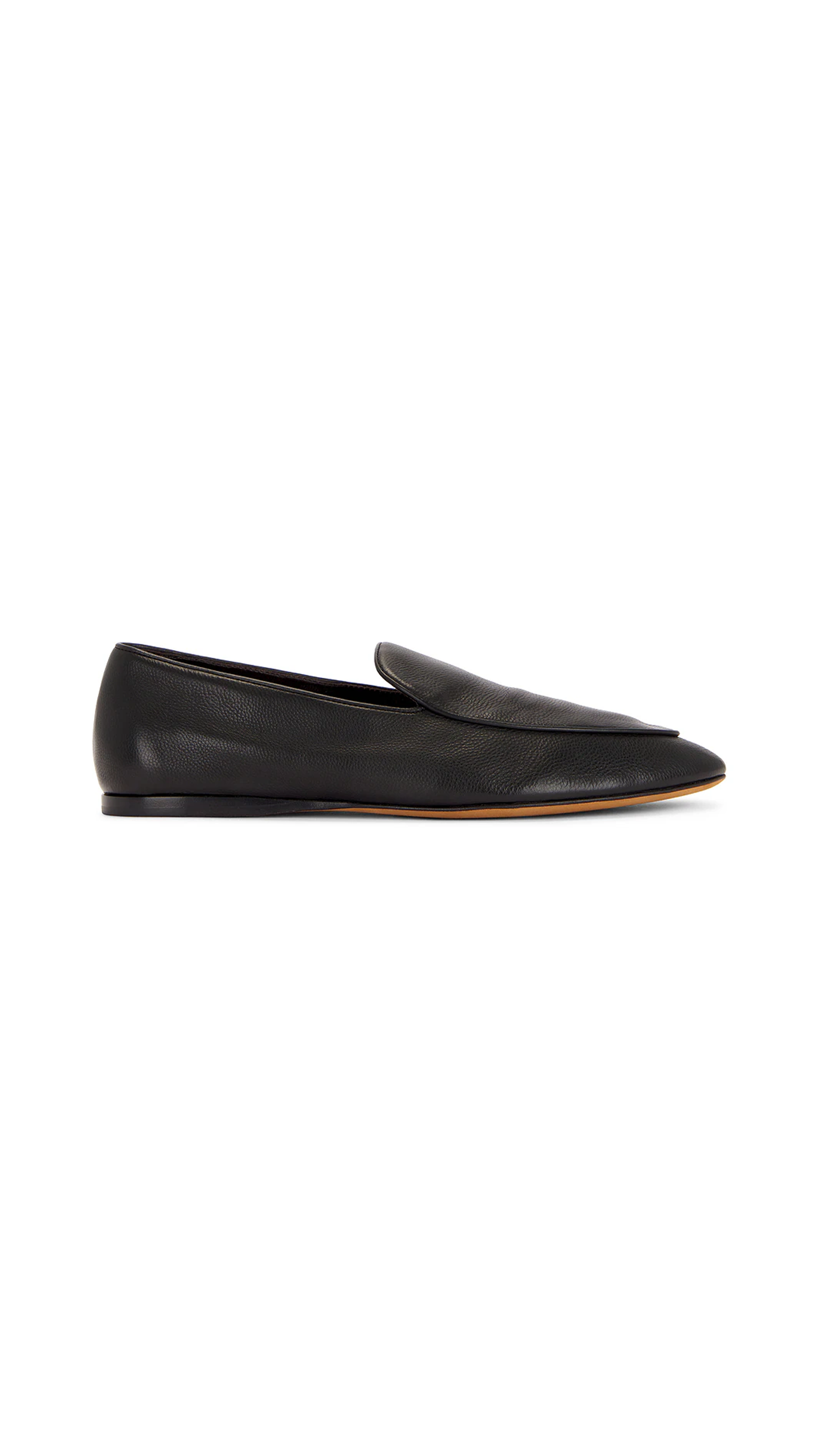 Awar Flat Loafer in Leather - Black