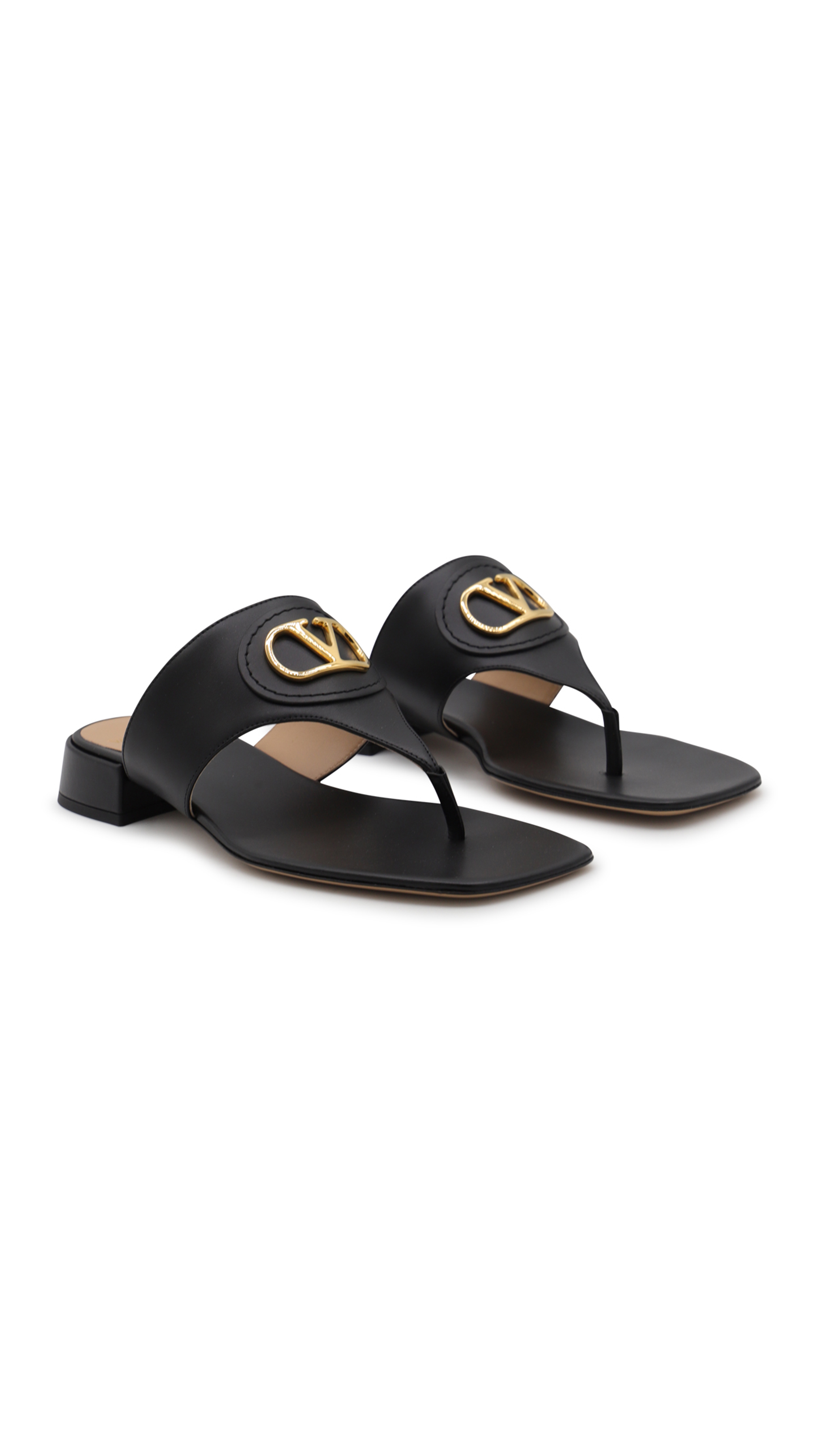 Vlogo Signature Calfskin Thong Sandal - Black