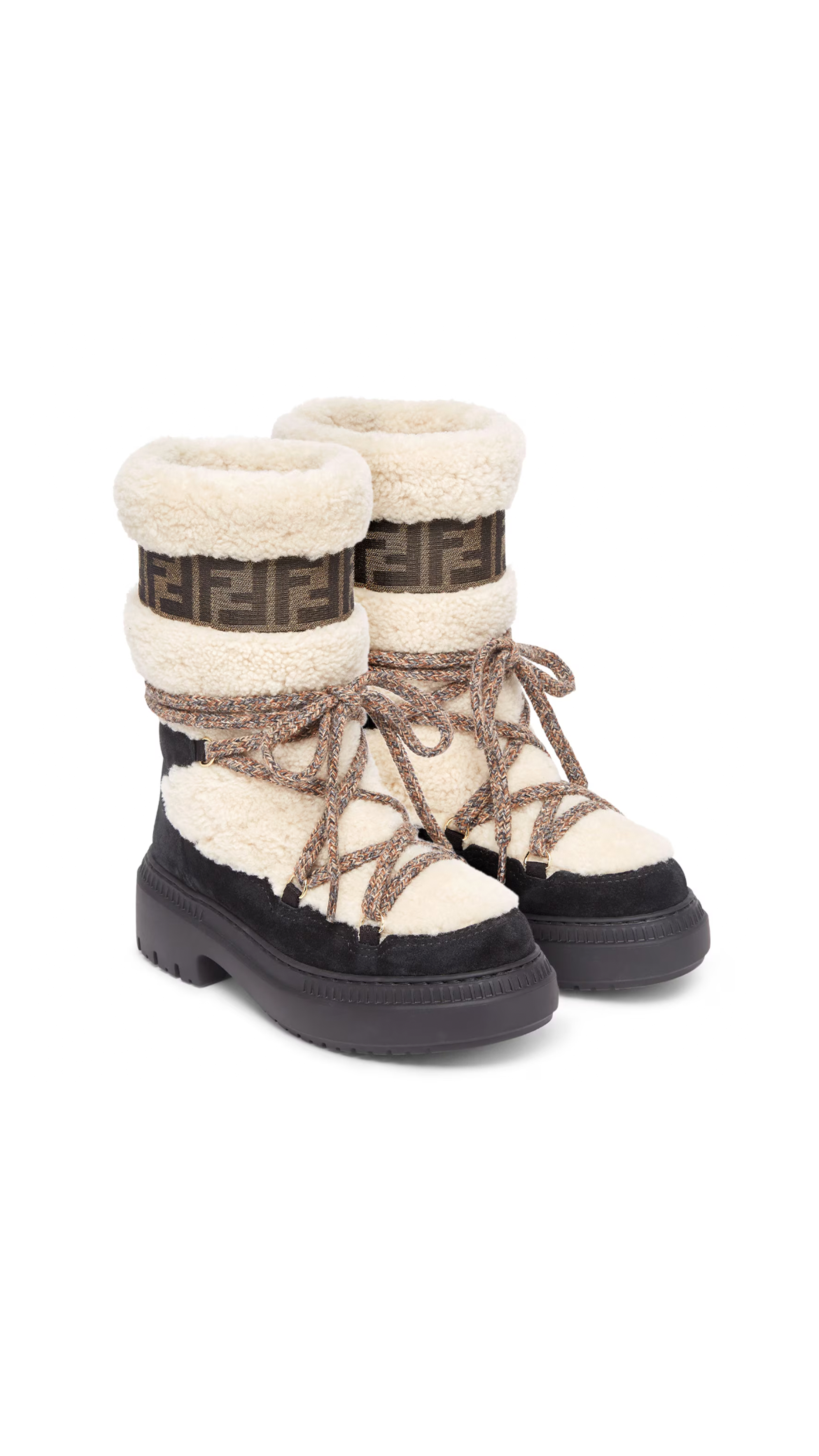 Après Chic Boots in Sheepskin and Suede - White