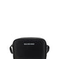 Everyday Medium Camera Bag In Grained Calfskin - Black.