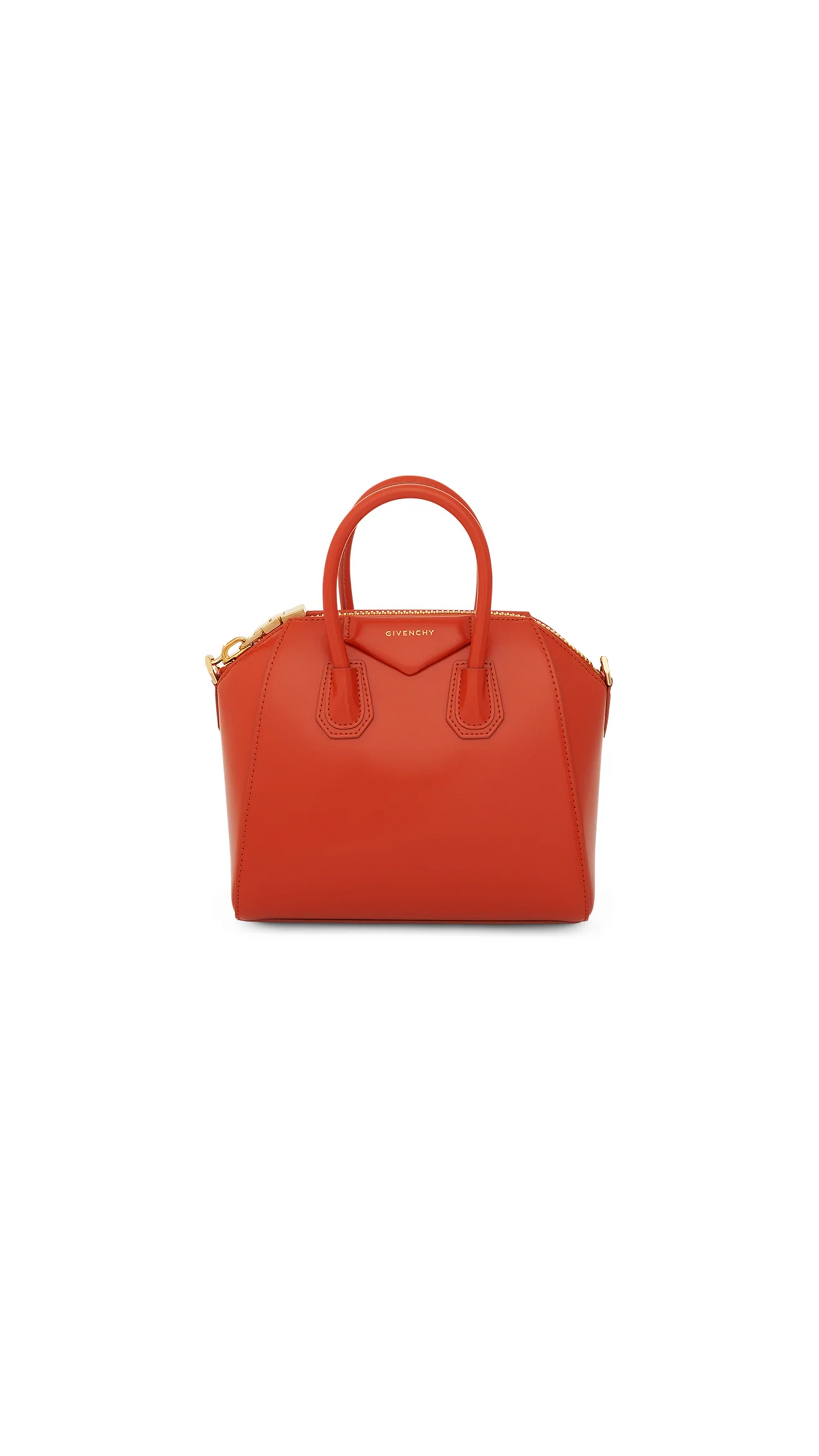 Mini givenchy antigona bag hotsell