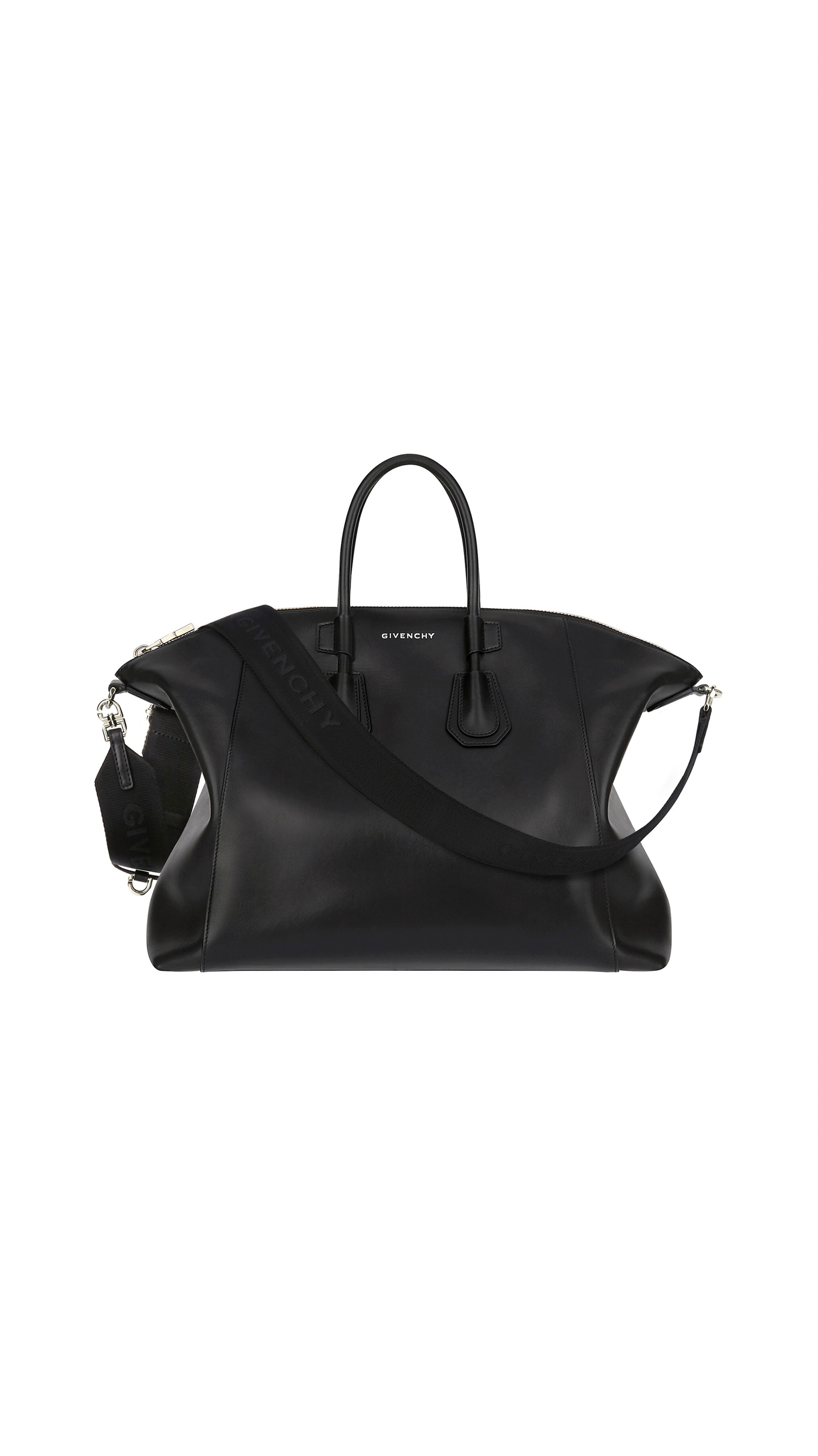 Medium Antigona Sport Bag in Leather - Black