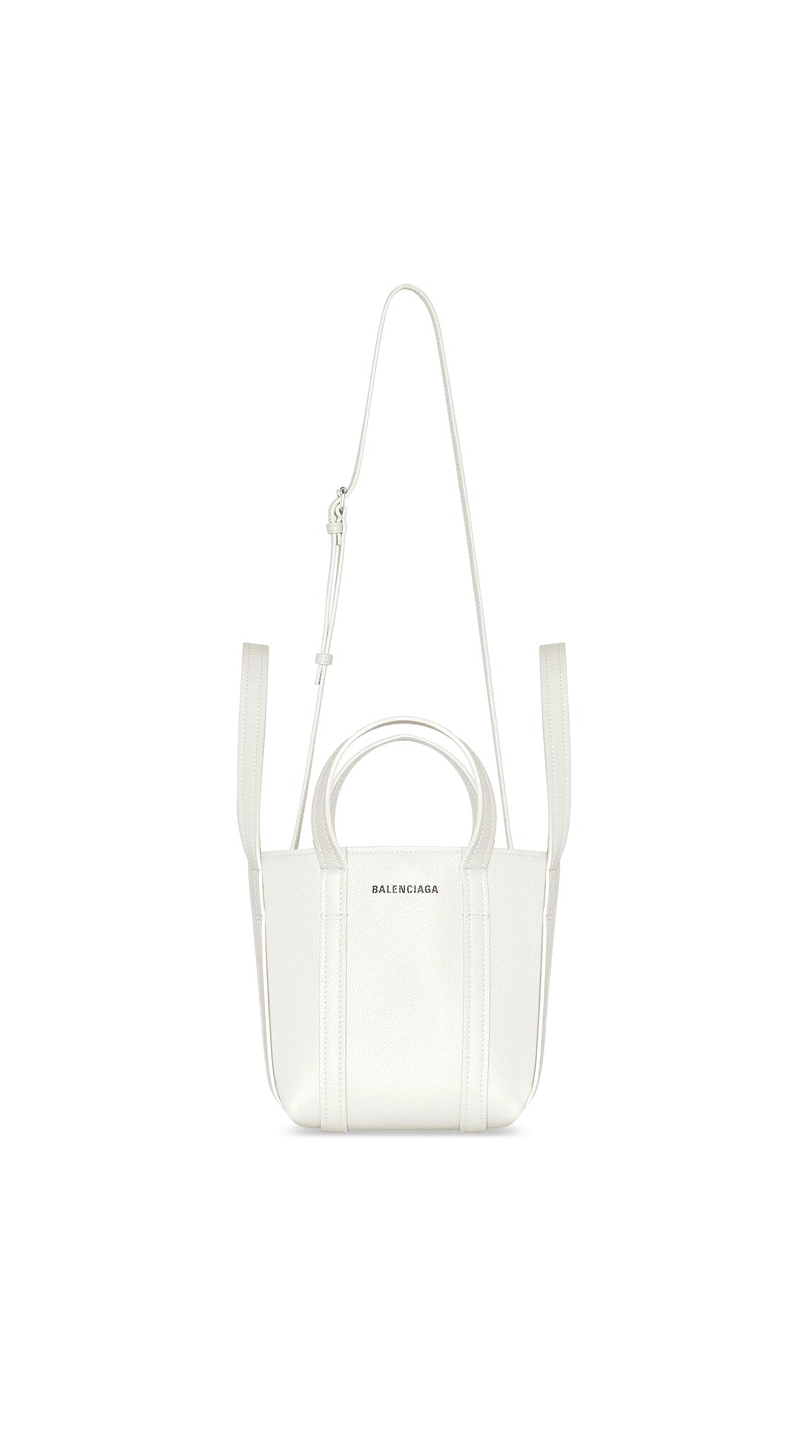 Everyday XS North-South Shoulder Tote Bag In Grained Calfskin - White