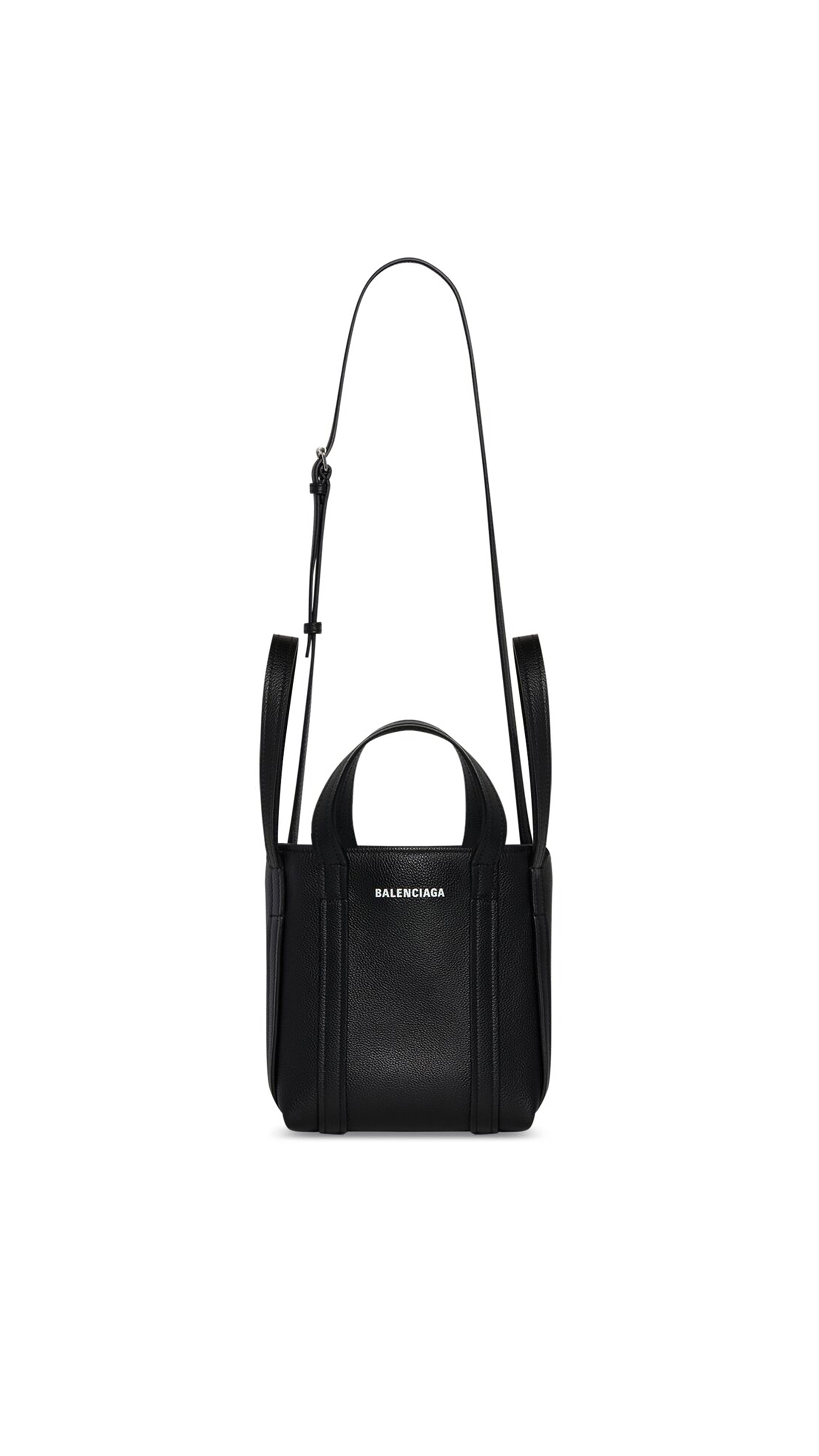 Everyday XS North-South Shoulder Tote Bag In Grained Calfskin - Black